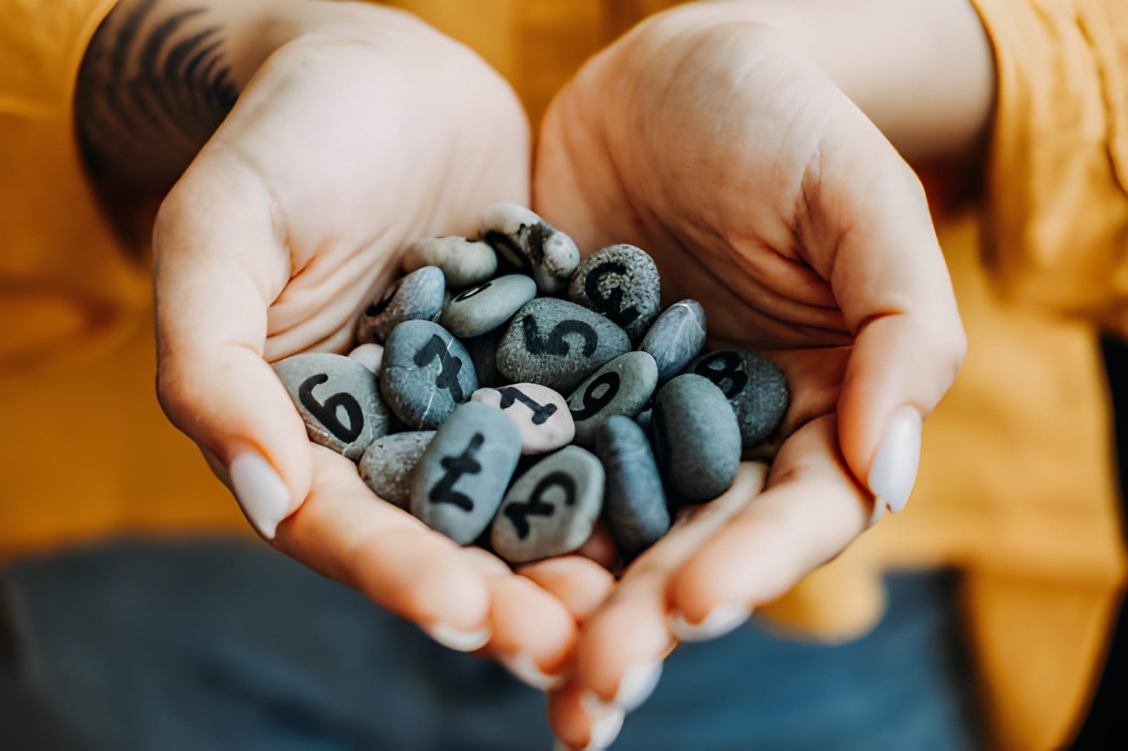 Complete Guide to Name Numerology – Learn the meaning, calculations, and compatibility of your name through numerology